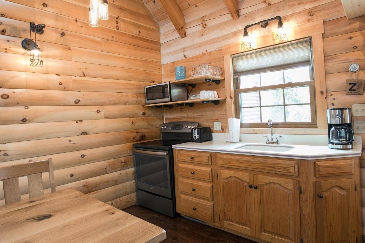 Hummingbird Haven Cabin By Amish Country Lodging Berlin Exteriér fotografie